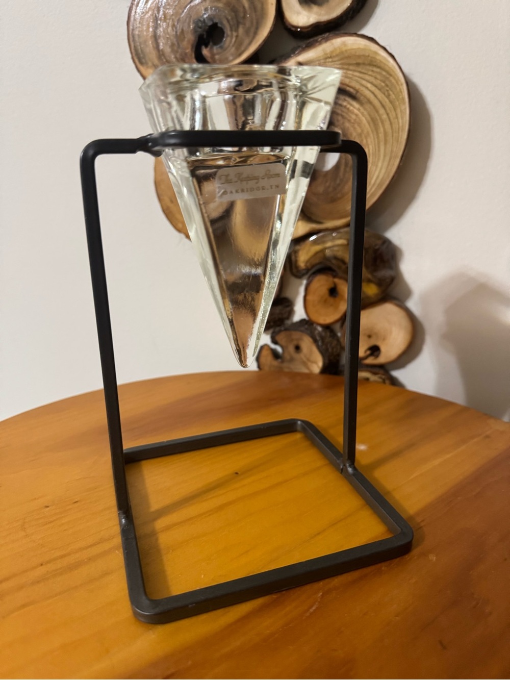 MODERN STYLE CANDLE HOLDER - Picture 2 of 13